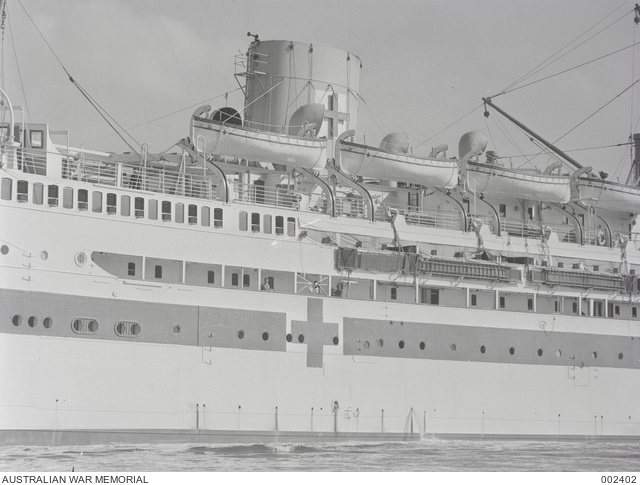 8169235 Hospital ship Manunda 14 July 1940. The ship was requisitioned in May 1940. AWM.jpg