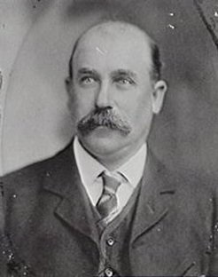 A090268_246x550-Thomas-Henley.-Courtesy-City-of-Sydney-Archives.jpg