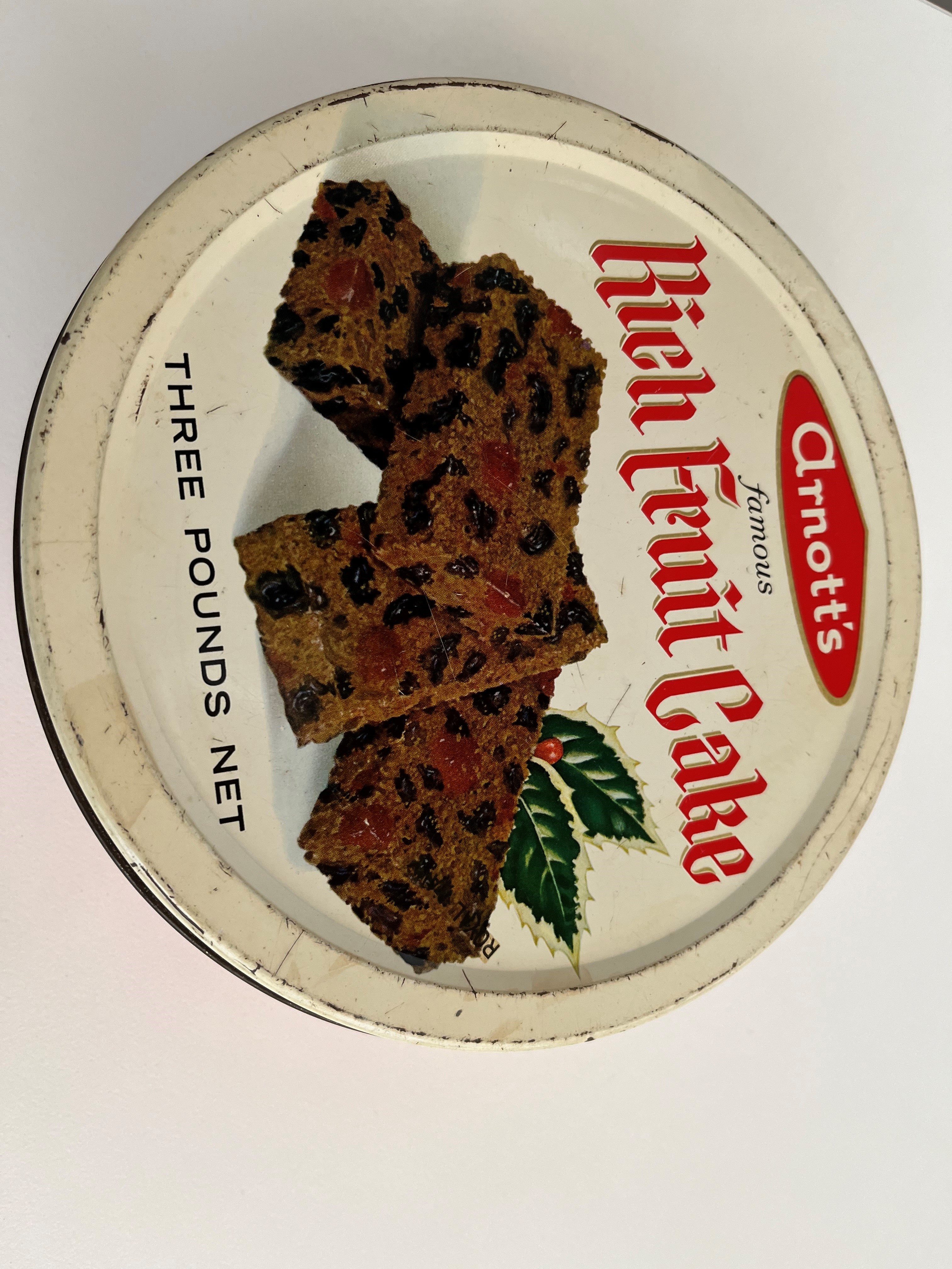 Arnotts's Christmas cake tin. Courtesy Strathfield Local Studies.jpg