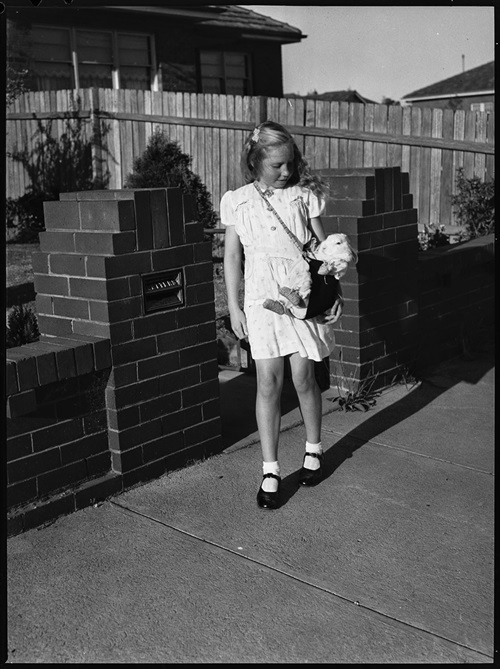 SLNSW_FL9385102 Pam Bishop and Thumper 1948.jpg